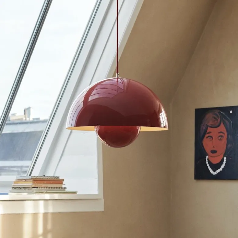 Flowerpot VP2 taklampa Vermilion Red