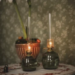 Fotogenlampa Majken grön/mässing mellan