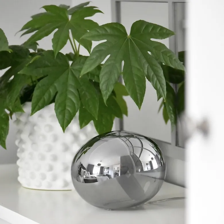 Globus 18 cm bordslampa rök