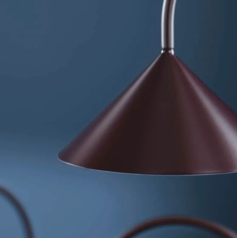 Grasp H72 portabel bordslampa matt beetroot