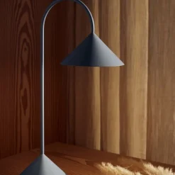 Grasp H47 portabel bordslampa skyway blue