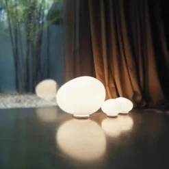 Gregg grande bordslampa vit med dimmer