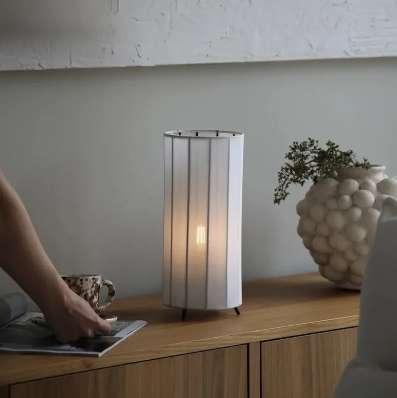 Hikari bordslampa vit/svart