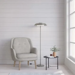 Horisont golvlampa metallic champagne