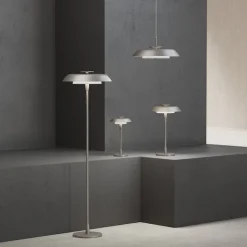 Horisont H475 bordslampa metallic champagne
