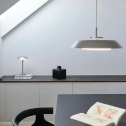 Horisont Ø43 taklampa metallic champagne