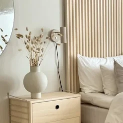 Hubble vägglampa beige/krom