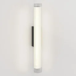 Io 665 vägglampa IP44 matt svart