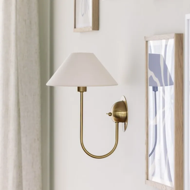 Iris vägglampa creme/borstad mässing