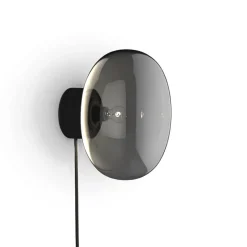 Karl-Johan vägglampa svart ek/rökfärgat glas