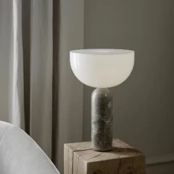 Kizu large bordslampa gris du Marai