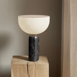 Kizu small bordslampa svart marmor