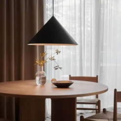 Kuro 65 taklampa svart