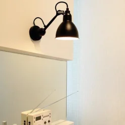 Lampe Gras N°304 CA vägglampa round svart