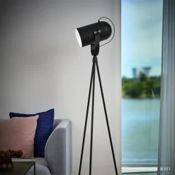 Le Klint 362 Carronade II golvlampa svart/svart ek