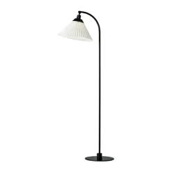 Le Klint 368 golvlampa