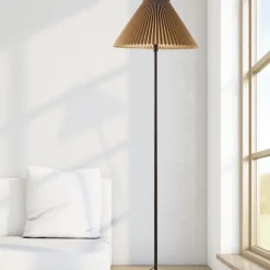 Le Klint 334H golvlampa svart/dijon