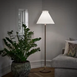 Le Klint 328 LK 80 Golvlampa rökt ek