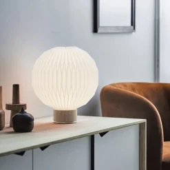 Le klint 375 medium bordslampa papperskärm/ljus ek