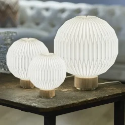Le Klint 375 medium bordslampa plastskärm/ljus ek