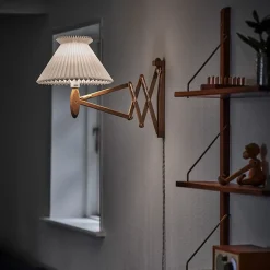 Le Klint 224 6-17 Sax Anniversary Model Vägglampa rökt ek