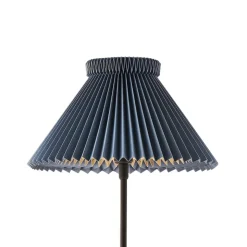 Le Klint 334T bordslampa svart/denim blue