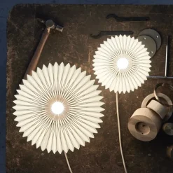 Le Klint 375 XS bordslampa plastskärm/ljus ek