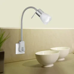 Levisto vägglampa borstat stål