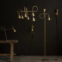 Loop Golvlampa rå mässing