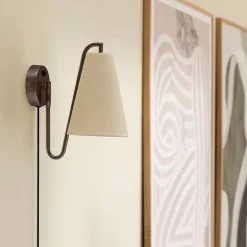 Lou Vägglampa Vit bouclé/bronze
