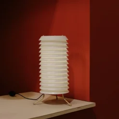 Maija 15 bordslampa vit