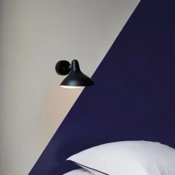 Mantis BS5 mini vägglampa matt svart
