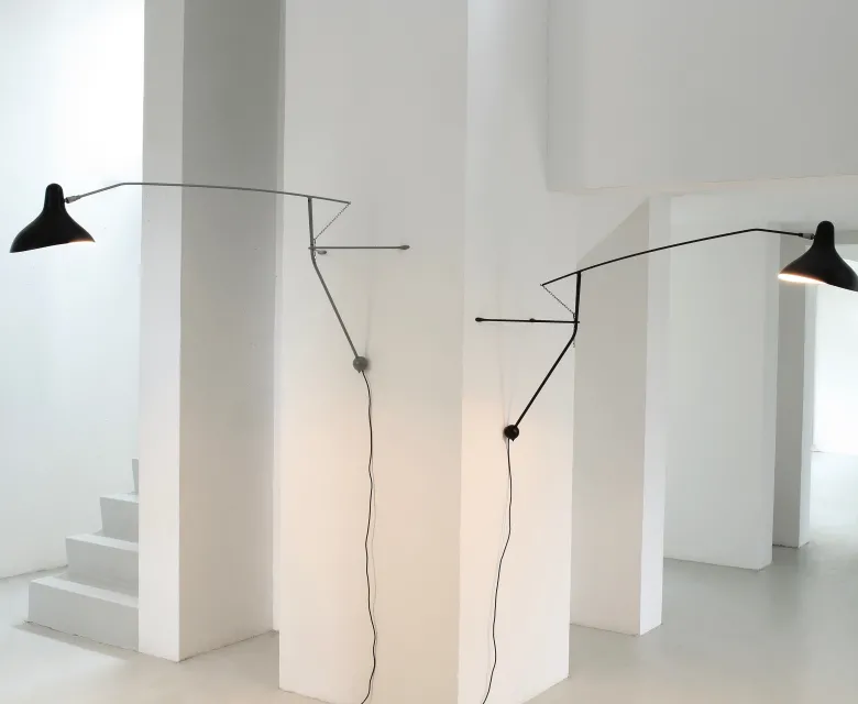 Mantis BS2 vägglampa matt svart