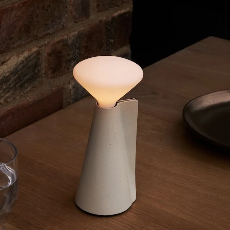 Mantle portabel bordslampa stone white