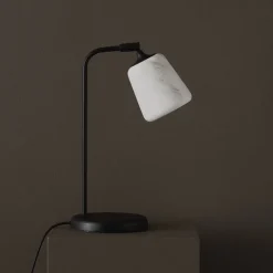 Material bordslampa mörkgrå betong/svart