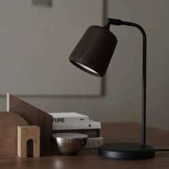 Material bordslampa rökt ek/svart