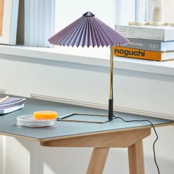 Matin 300 bordslampa lavender/brass