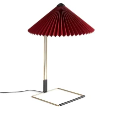 Matin 380 bordslampa oxide red/brass