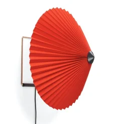 Matin 380 vägglampa bright red/brass