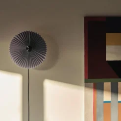 Matin 380 vägglampa lavender/brass