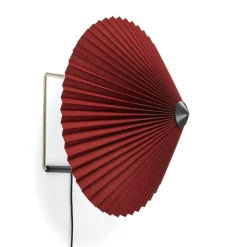 Matin 380 vägglampa oxide red/brass