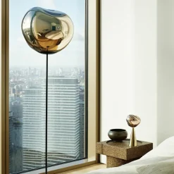 Melt Cone Slim golvlampa guld