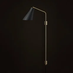 Miller vägglampa Swing svart/mässing