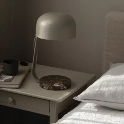 Milly bordslampa beige