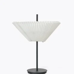 Nebra bordslampa vit