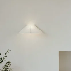 Nebra vägglampa vit