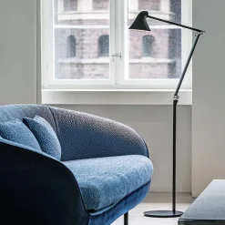 NJP golvlampa black