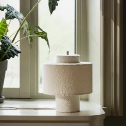 Noah 25 Bordslampa Vit bouclé