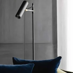 Nomad golvlampa svart/mässing