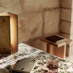 Oeste bordslampa sand